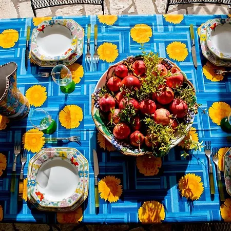 Capri Vittoria By Capri *