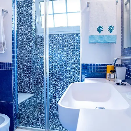 Capri Vittoria By Capri *